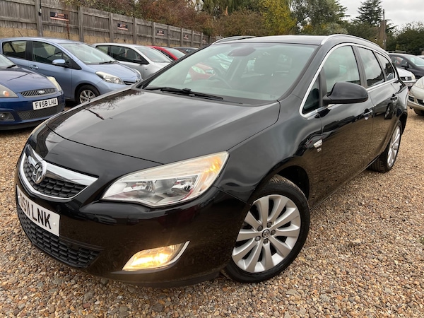 Used Vauxhall Astra 2011 for sale - 76295736: Photo 4