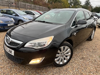 Used Vauxhall Astra 2011 for sale - 76295736: Photo 4