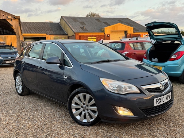 Used Vauxhall Astra for sale - 76175435: Photo 1