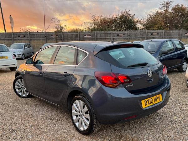 Used Vauxhall Astra for sale - 76175435: Photo 5