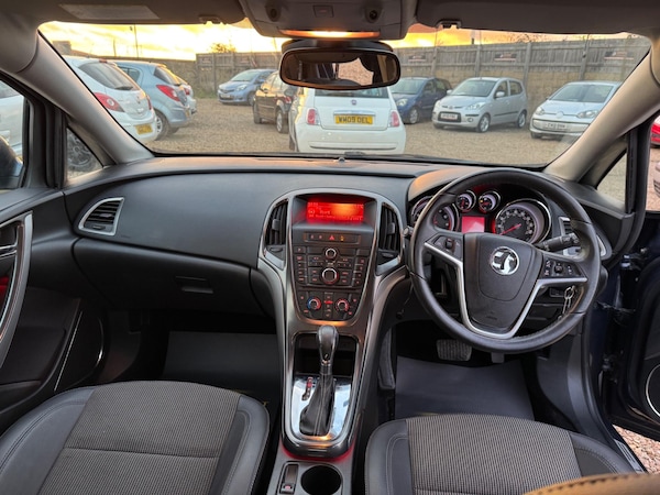Used Vauxhall Astra for sale - 76175435: Photo 9