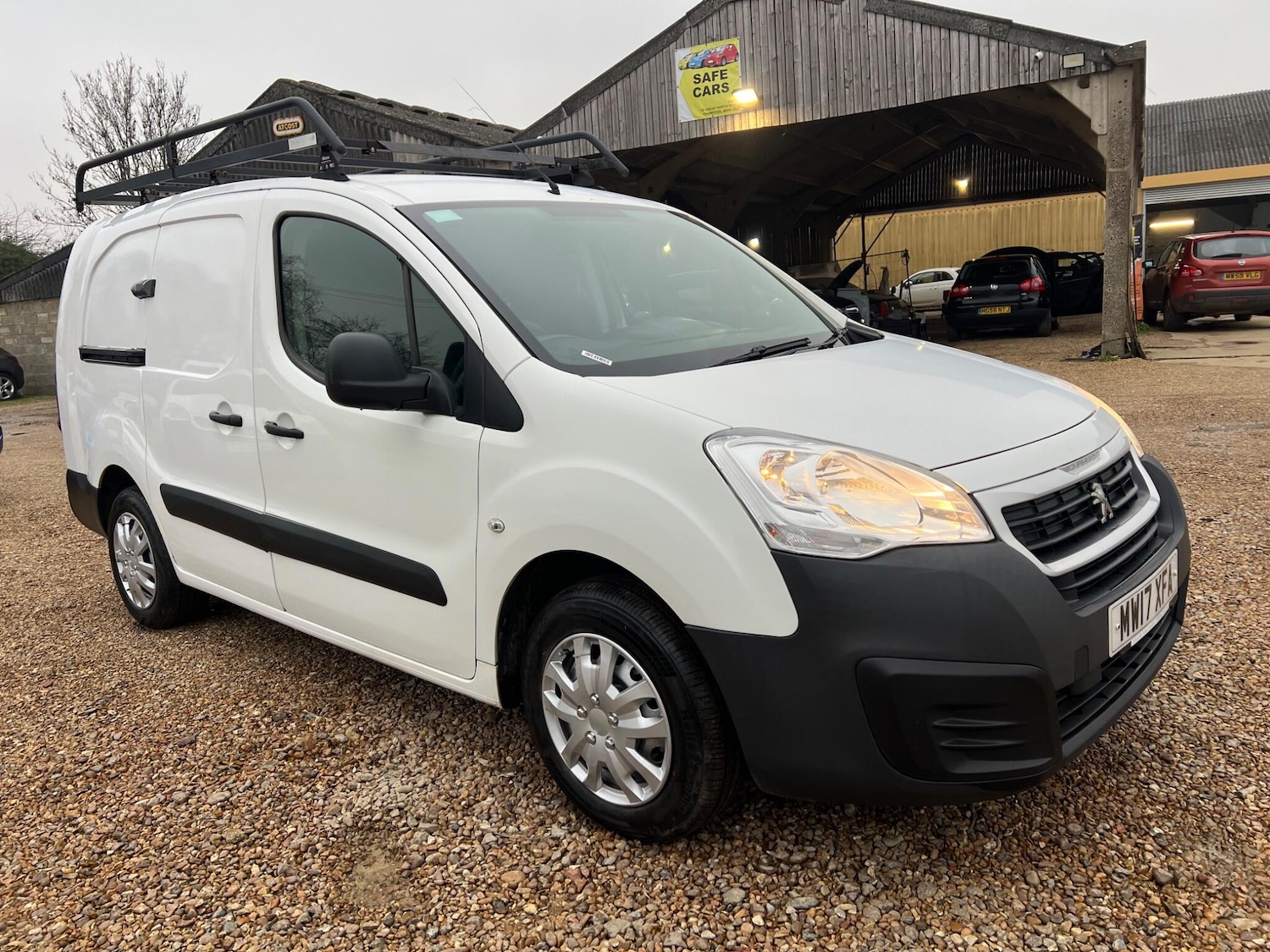 Used Peugeot Partner 2017 for sale - 77441386: Photo 12