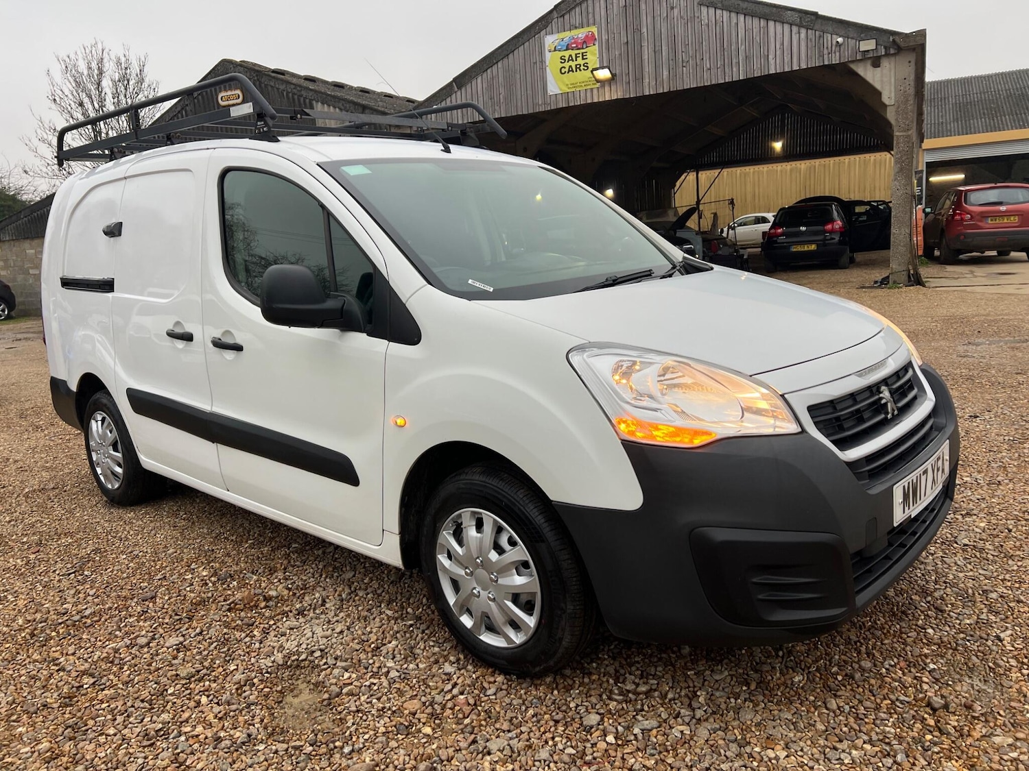 Used Peugeot Partner 2017 for sale - 77441386: Photo 13