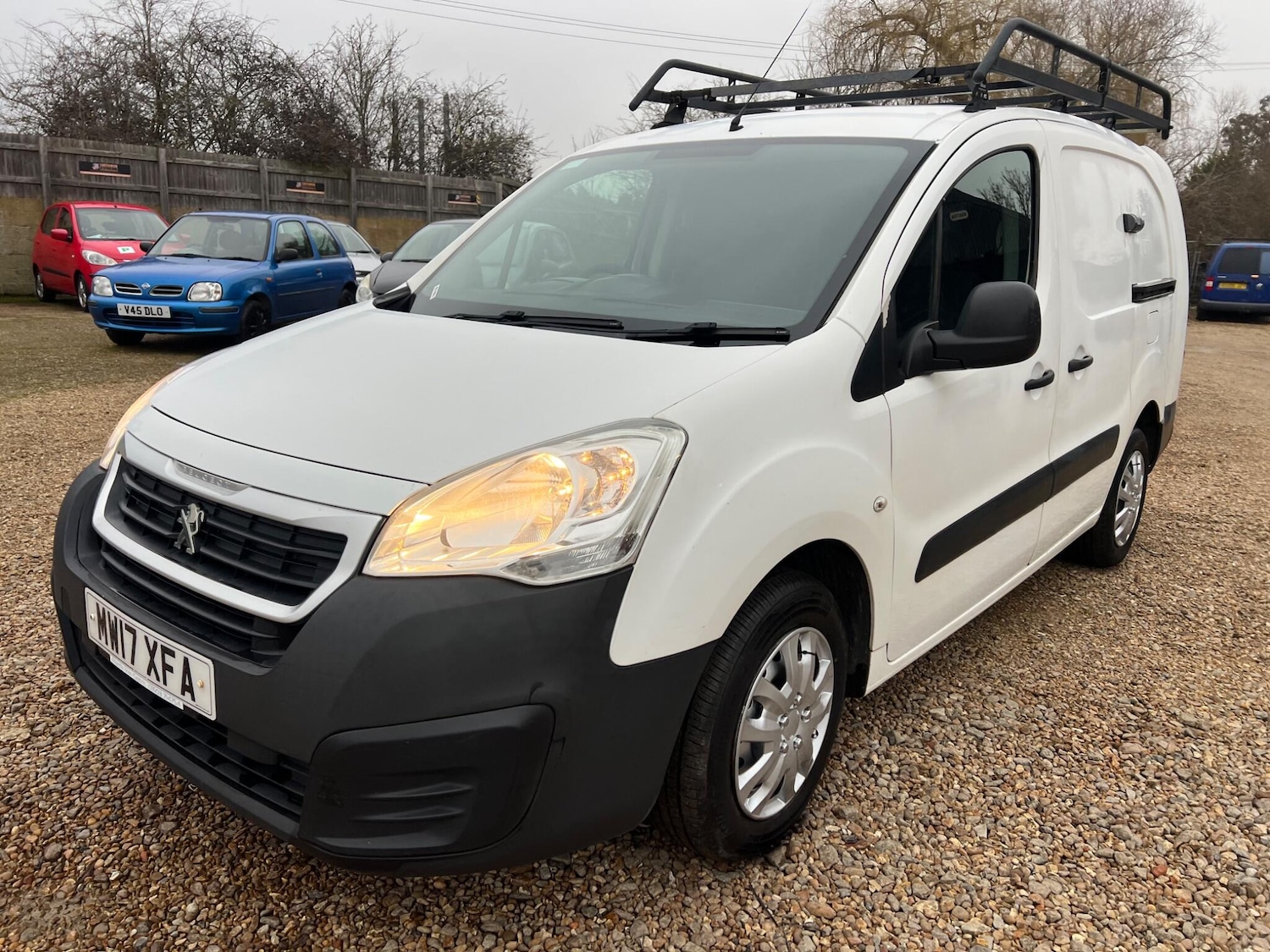 Used Peugeot Partner 2017 for sale - 77441386: Photo 2