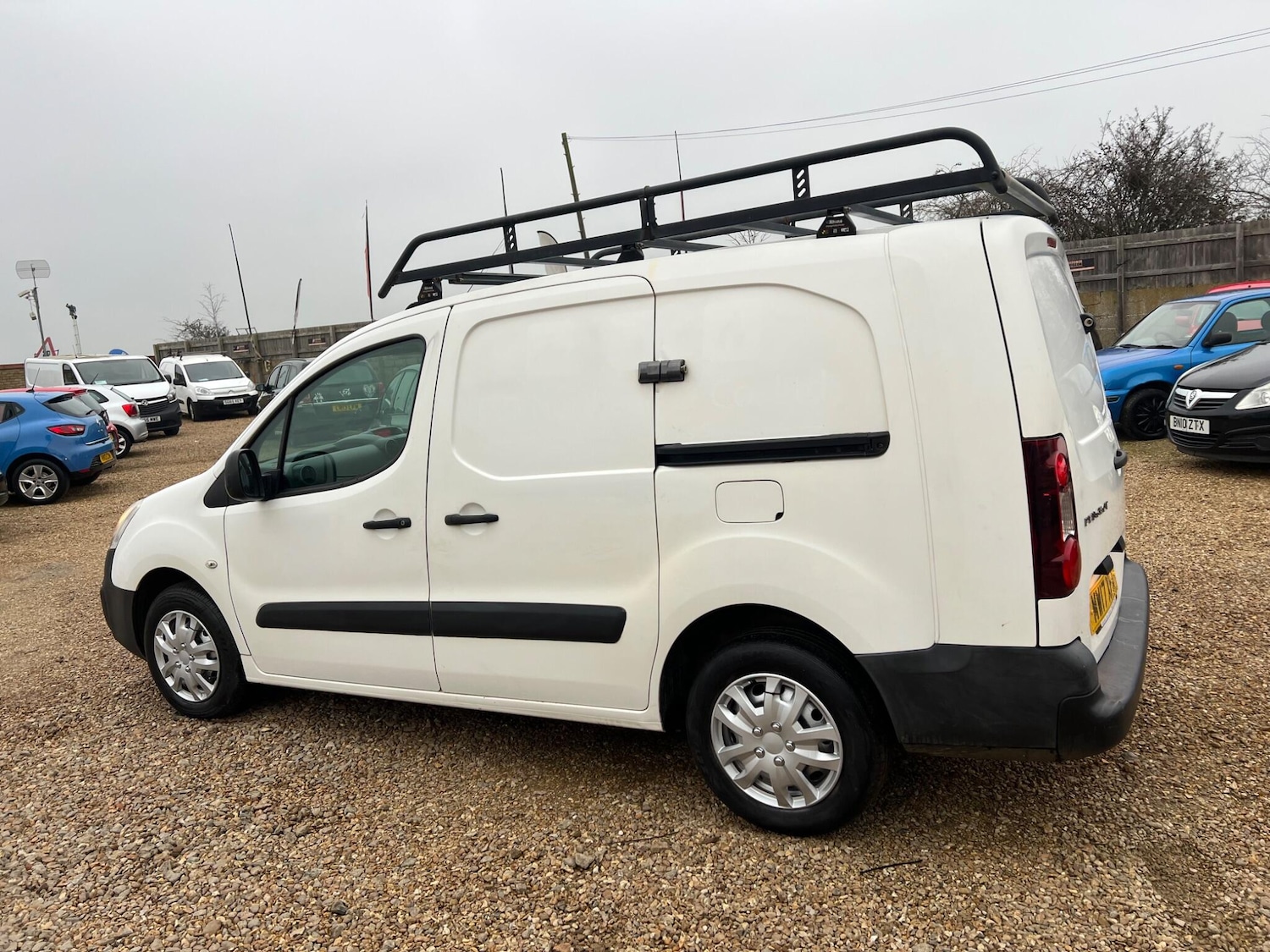 Used Peugeot Partner 2017 for sale - 77441386: Photo 4