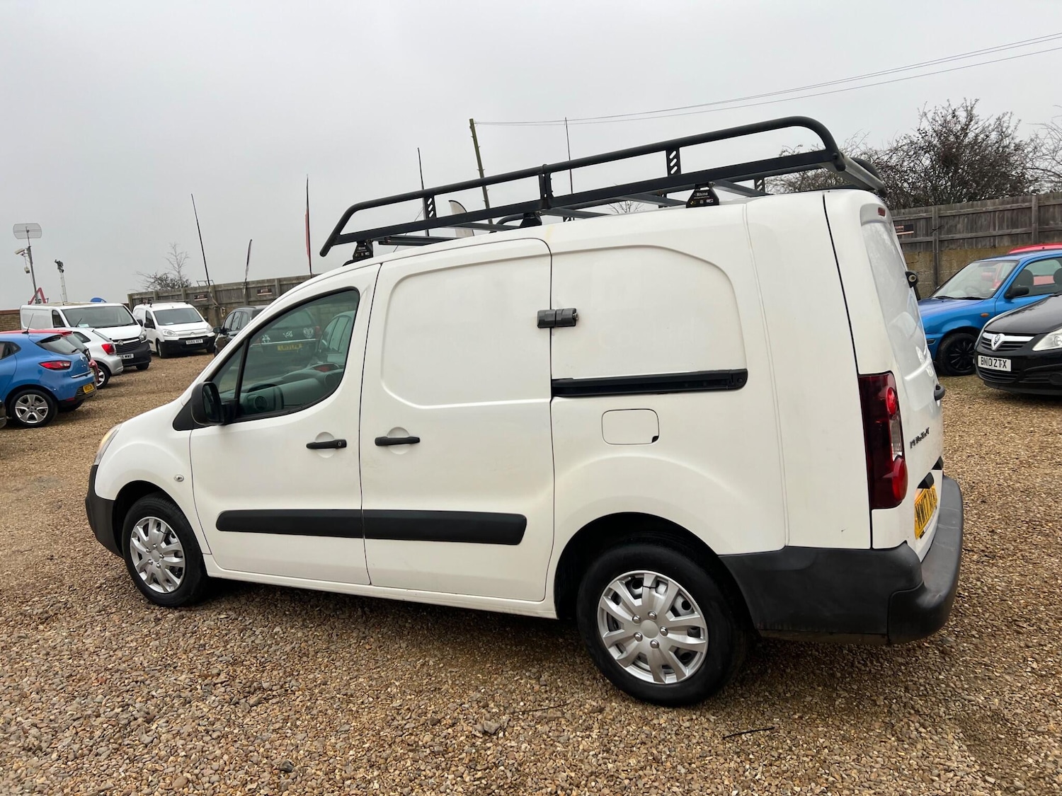 Used Peugeot Partner 2017 for sale - 77441386: Photo 8