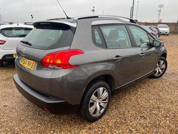 Used Peugeot 2008 2014 for sale - 77823825: Photo