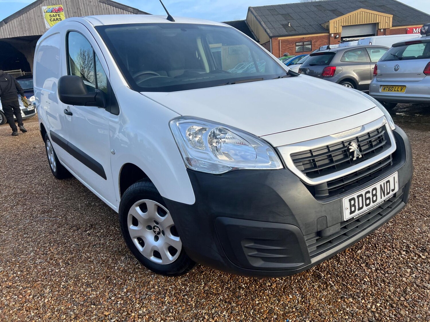 Used Peugeot Partner 2018 for sale - 77387406: Photo 18