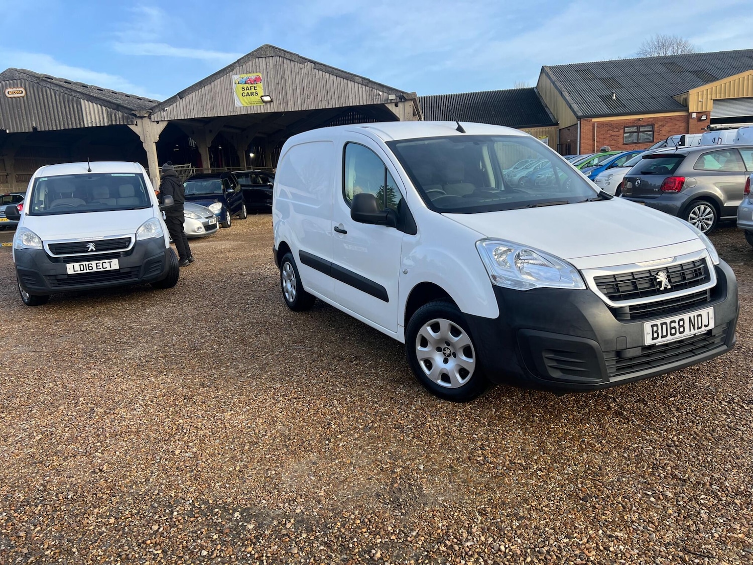 Used Peugeot Partner 2018 for sale - 77387406: Photo 19