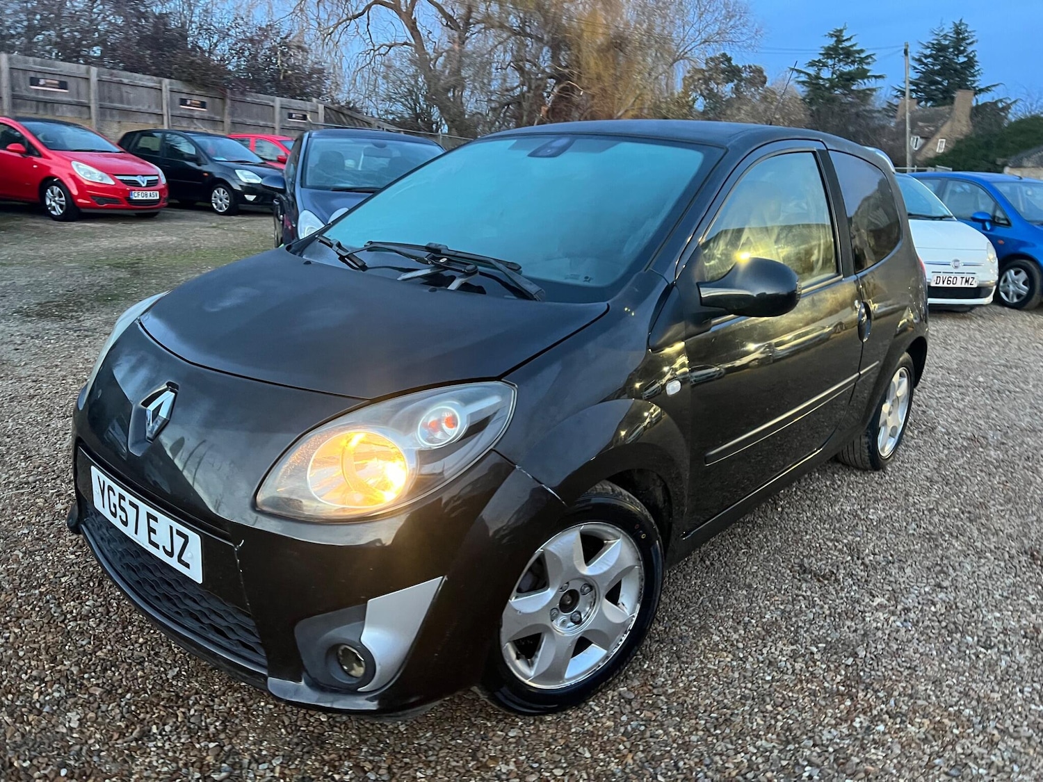 Used Renault Twingo 2007 for sale - 76935846: Photo 2