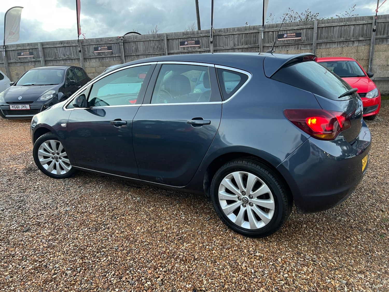 Used Vauxhall Astra 2010 for sale - 76597424: Photo 13