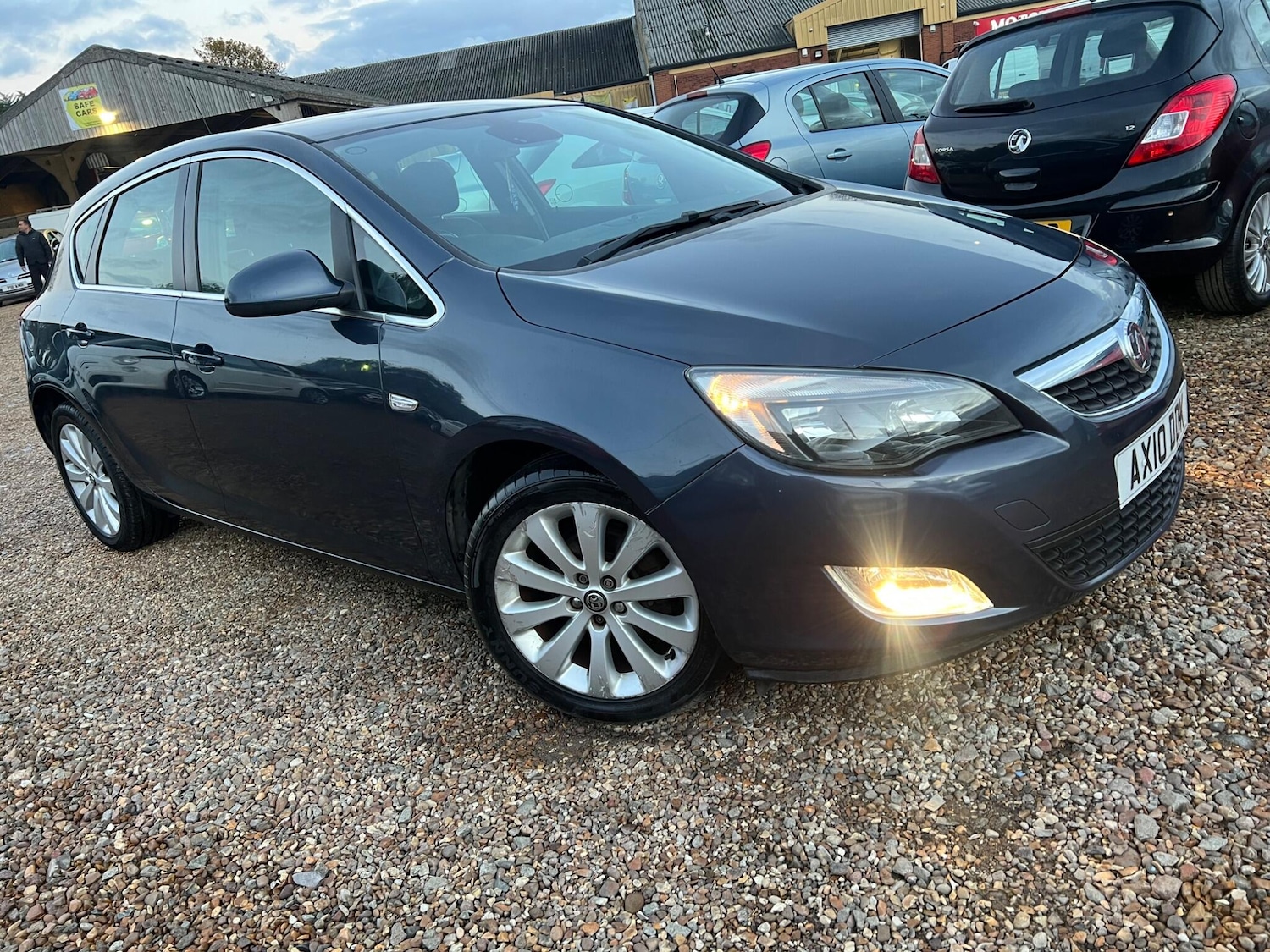 Used Vauxhall Astra 2010 for sale - 76597424: Photo 4