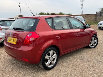 Used Kia Ceed 2009 for sale - 75552122: Photo