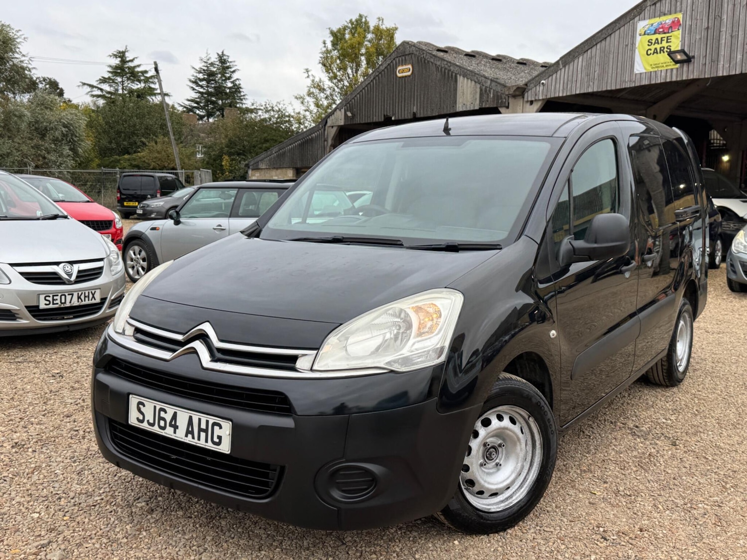 Used Citroen Berlingo 2014 for sale - 76388063: Photo 5