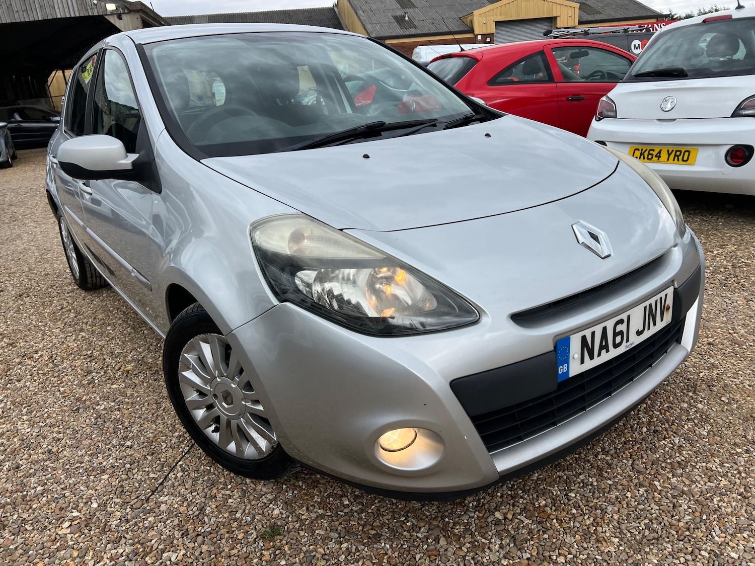 Used Renault Clio 2011 for sale - 76992917: Photo 18