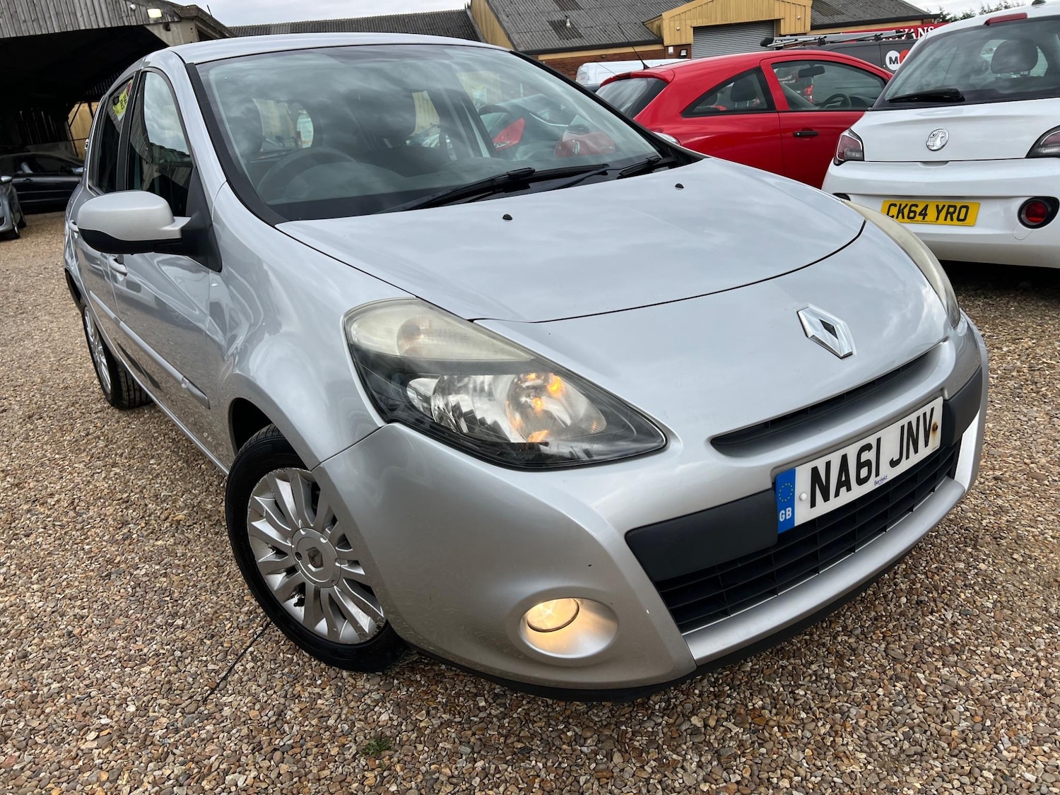 Used Renault Clio 2011 for sale - 76992917: Photo 19