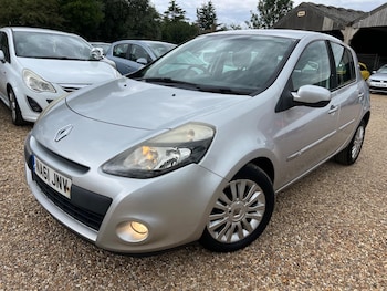 Used Renault Clio 2011 for sale - 76992917: Photo