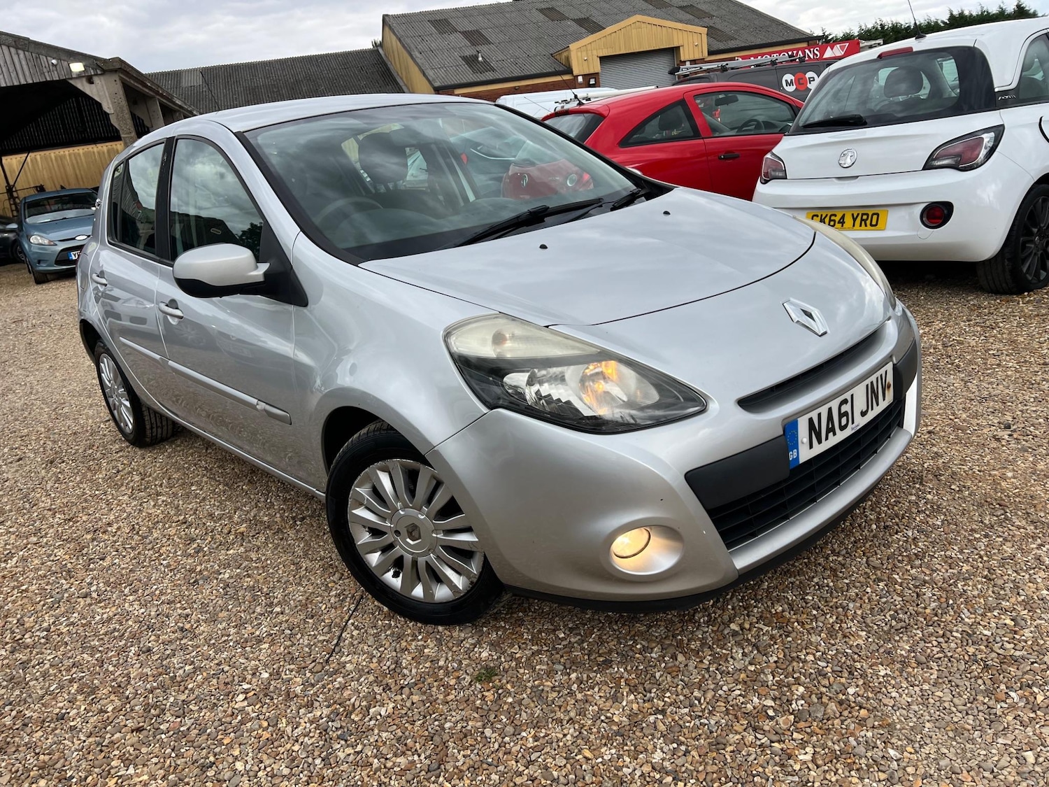 Used Renault Clio 2011 for sale - 76992917: Photo 20