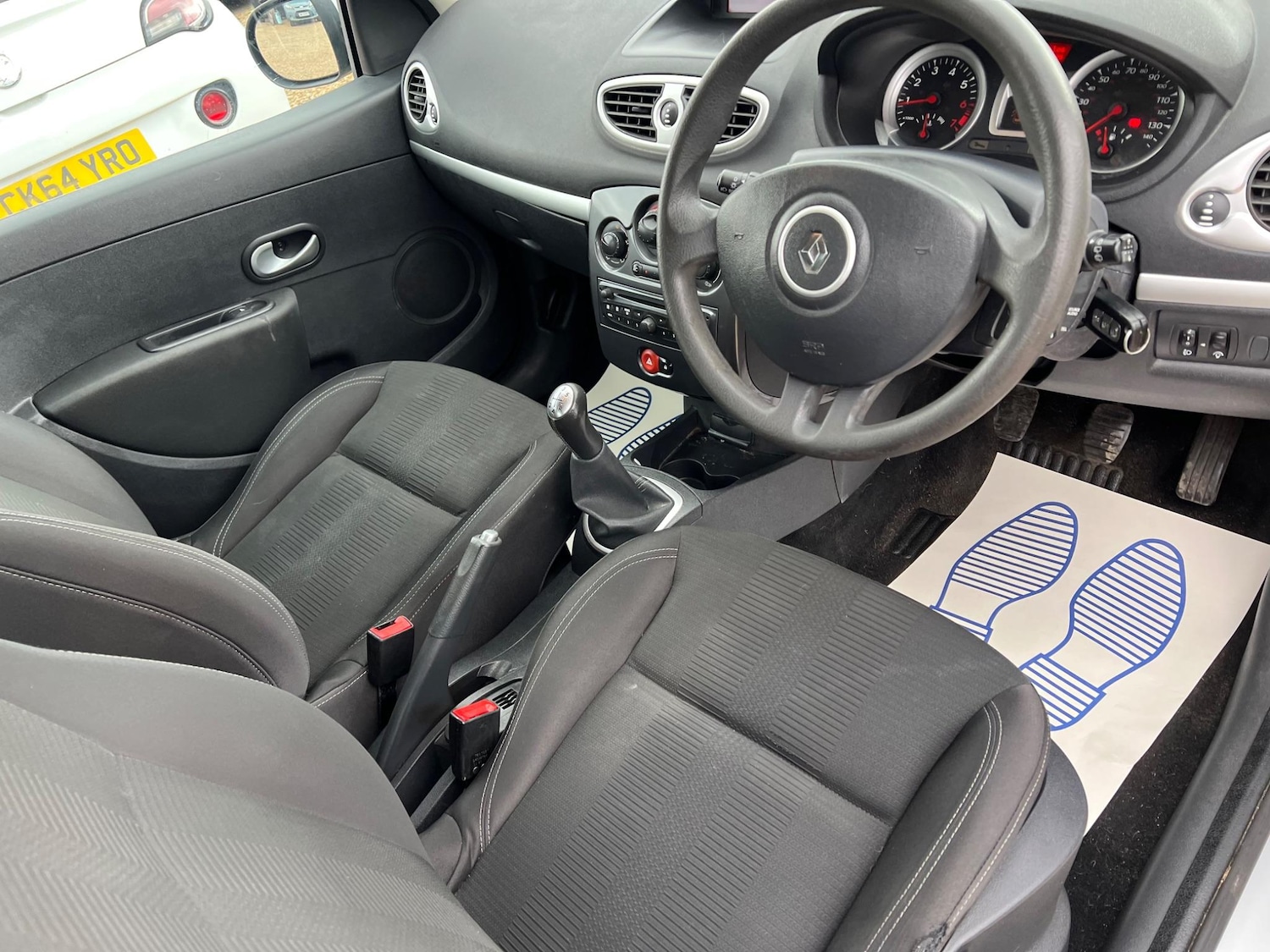 Used Renault Clio 2011 for sale - 76992917: Photo 27