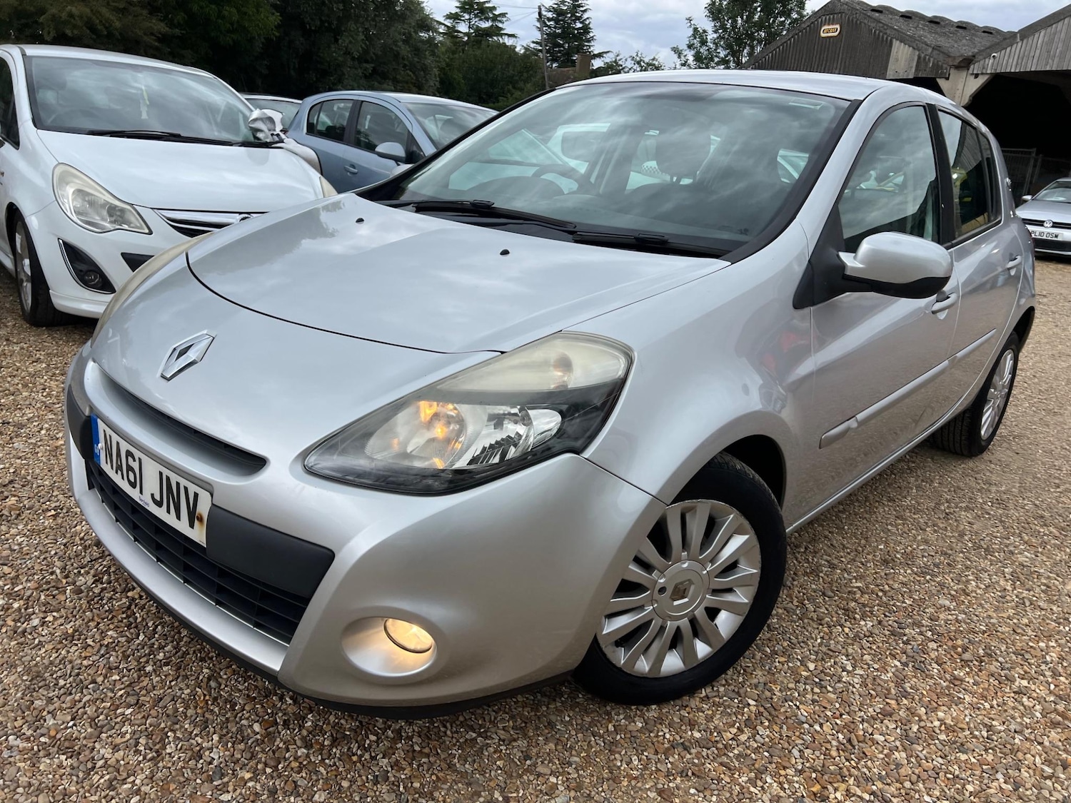 Used Renault Clio 2011 for sale - 76992917: Photo 3
