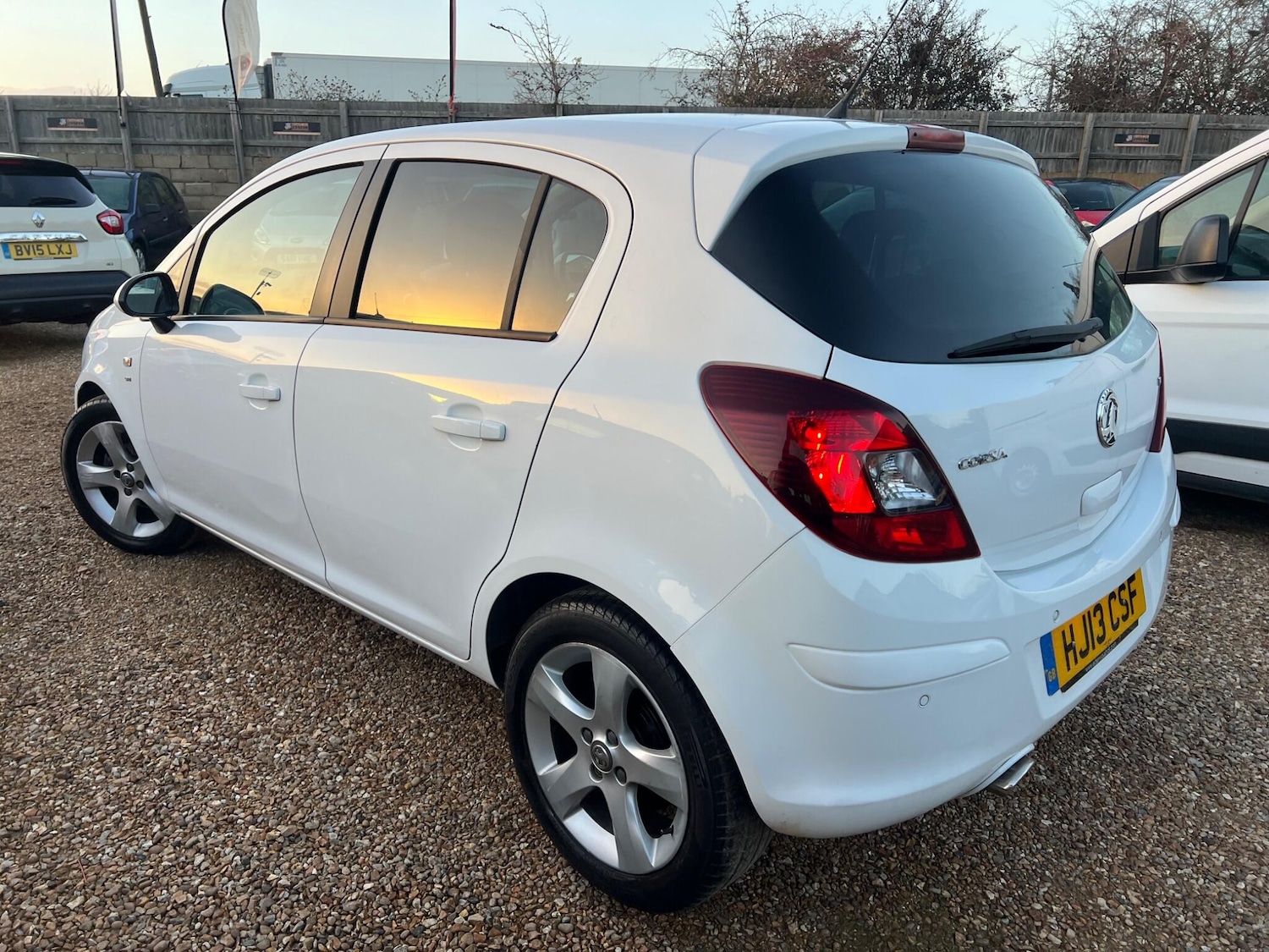 Used Vauxhall Corsa 2013 for sale - 76899281: Photo 5