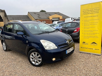 Used Toyota Corolla Verso 2004 for sale - 75577820: Photo