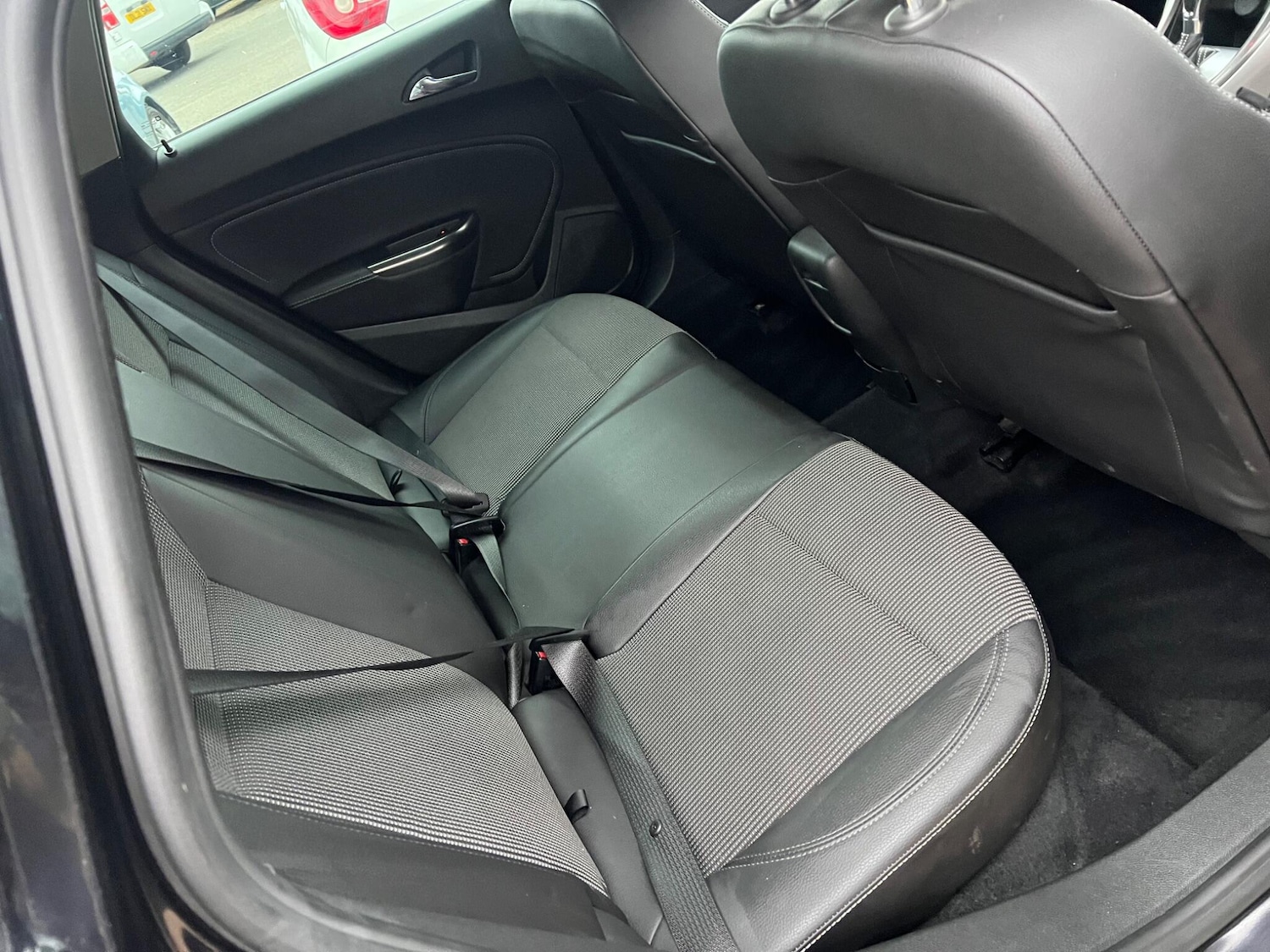 Used Vauxhall Astra 2011 for sale - 76425470: Photo 22