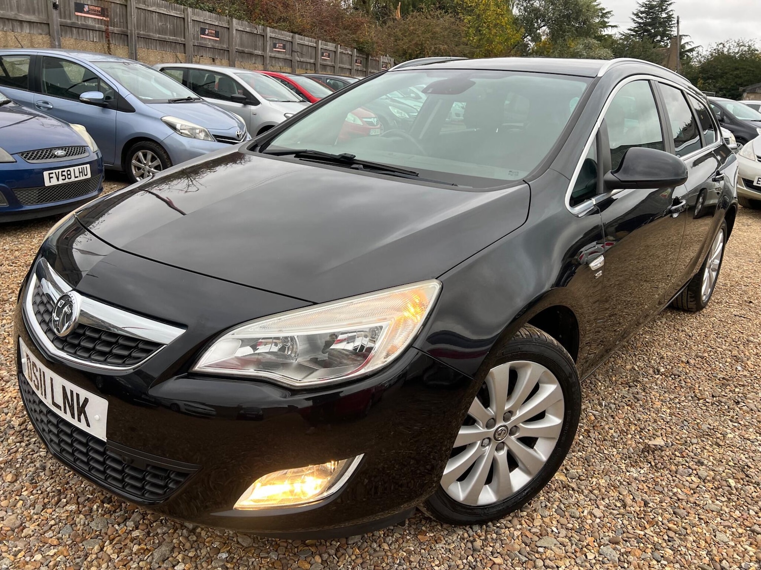 Used Vauxhall Astra 2011 for sale - 76425470: Photo 5