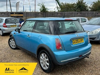 Used MINI Hatch 2005 for sale - 79331463: Photo