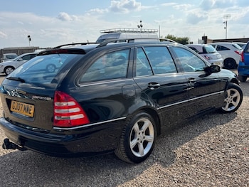 Used Mercedes-Benz C-Class 2007 for sale - 75430501: Photo