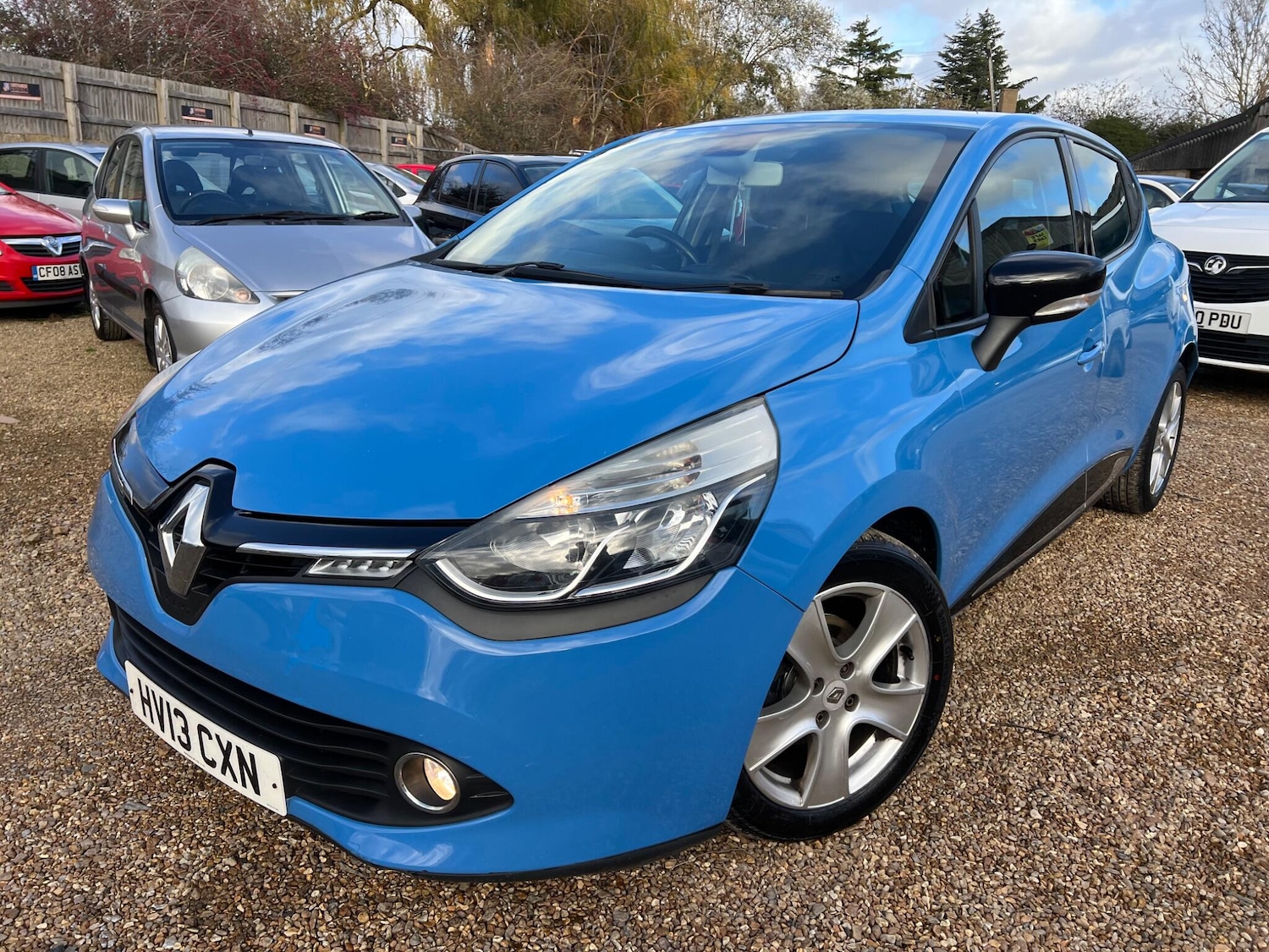 Used Renault Clio 2013 for sale - 76743125: Photo 12
