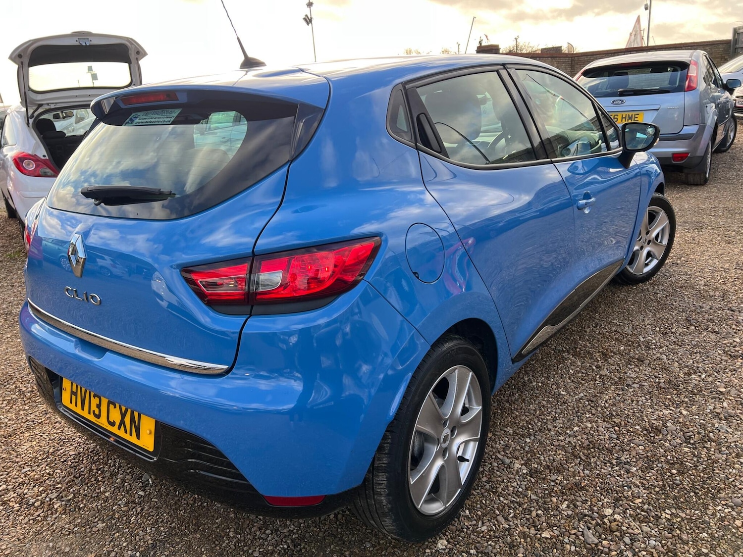 Used Renault Clio 2013 for sale - 76743125: Photo 21