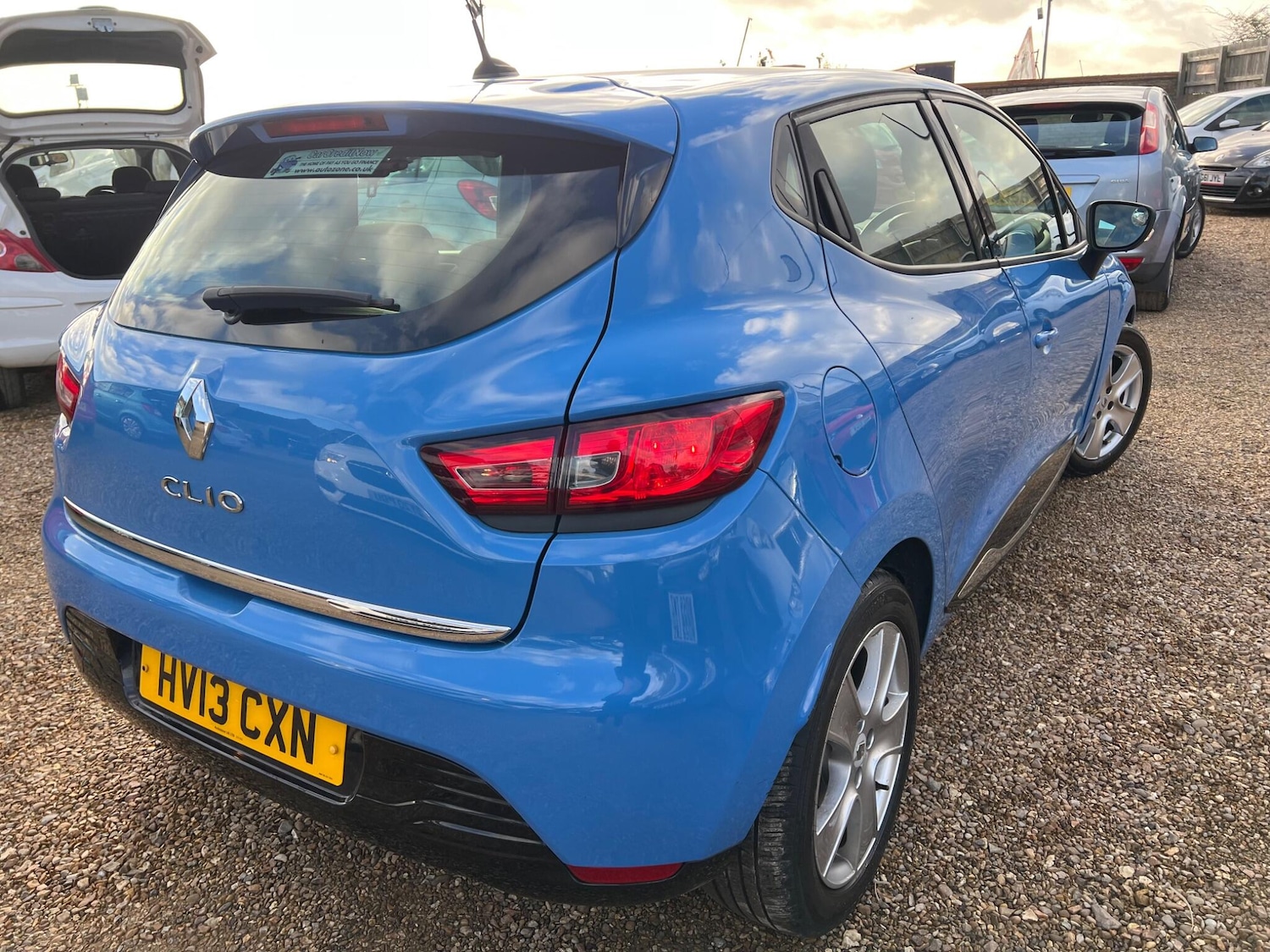 Used Renault Clio 2013 for sale - 76743125: Photo 23