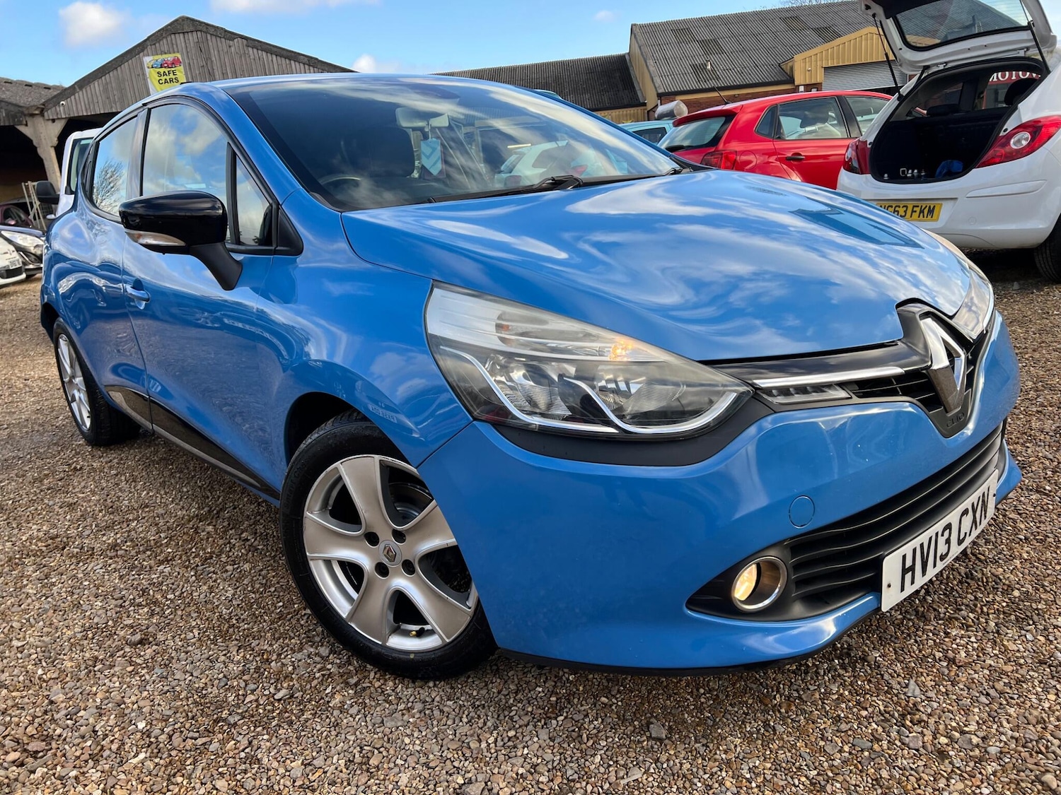 Used Renault Clio 2013 for sale - 76743125: Photo 8