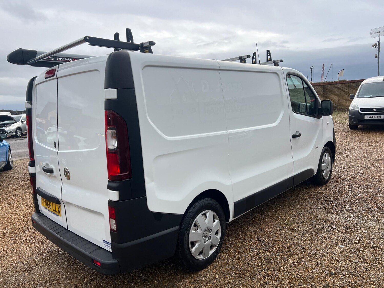 Used Vauxhall Vivaro 2016 for sale - 77925236: Photo 13