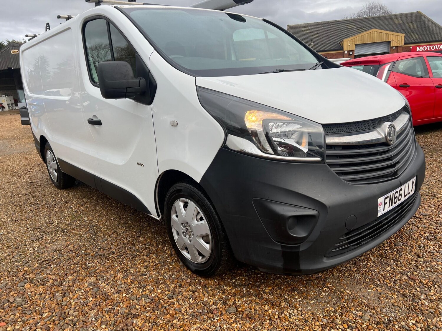 Used Vauxhall Vivaro 2016 for sale - 77925236: Photo 5