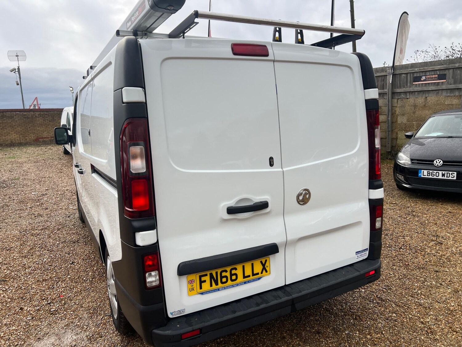 Used Vauxhall Vivaro 2016 for sale - 77925236: Photo 9