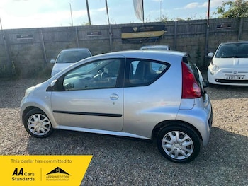Used Peugeot 107 2006 for sale - 79331516: Photo