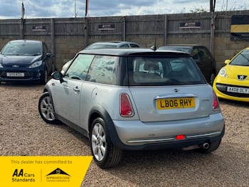 Used MINI Hatch 2006 for sale - 79817507: Photo