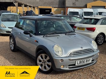 Used MINI Hatch 2006 for sale - 79817507: Photo