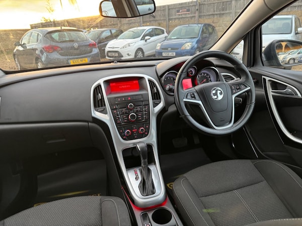 Used Vauxhall Astra 2012 for sale - 76179805: Photo 22