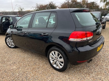 Used Volkswagen Golf 2011 for sale - 76239029: Photo 2