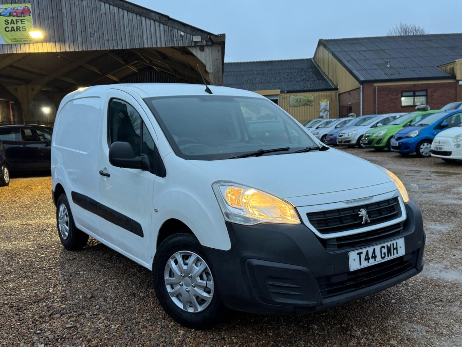 Used Peugeot Partner 2016 for sale - 77696261: Photo 5