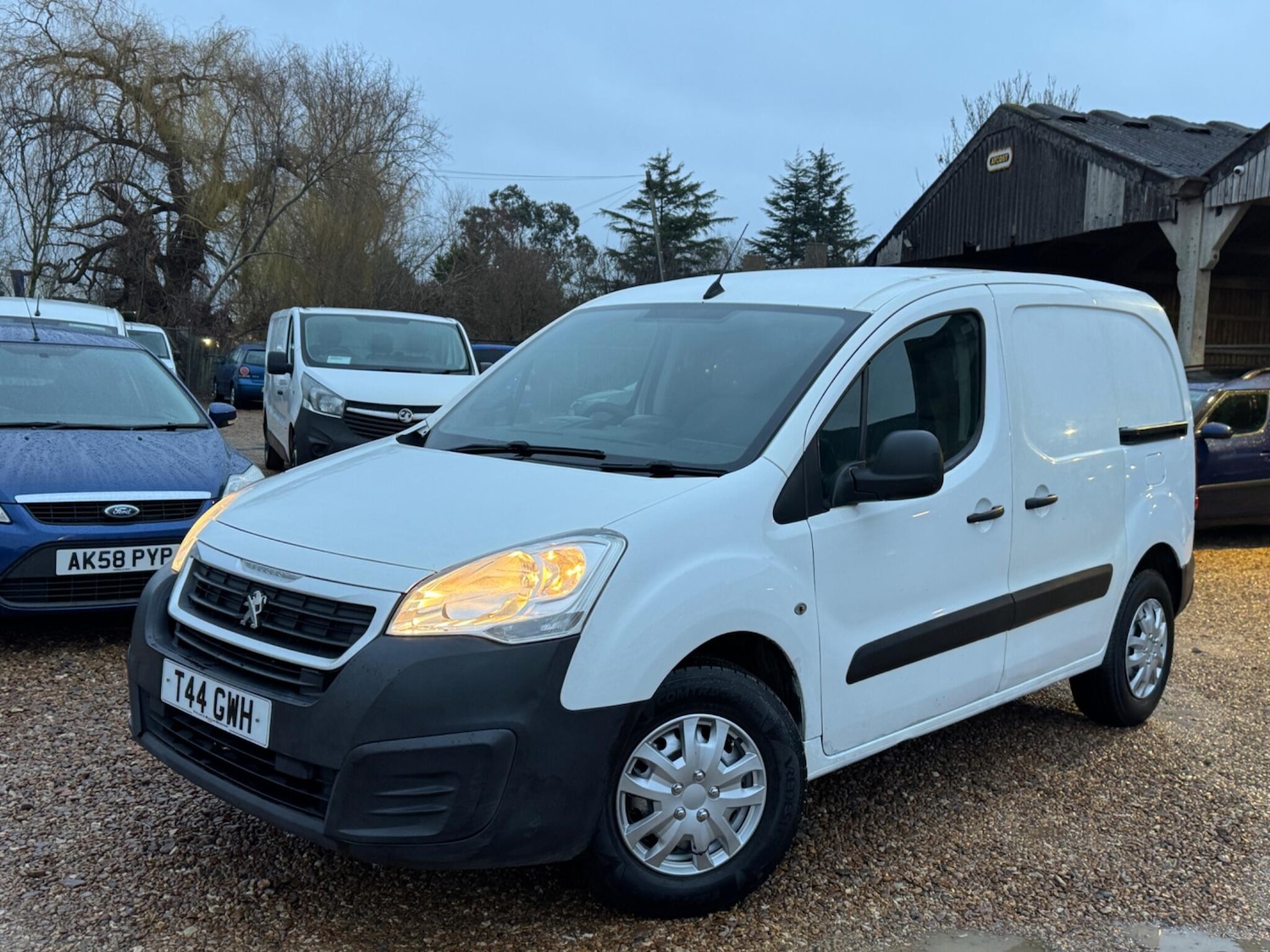 Used Peugeot Partner 2016 for sale - 77696261: Photo 7