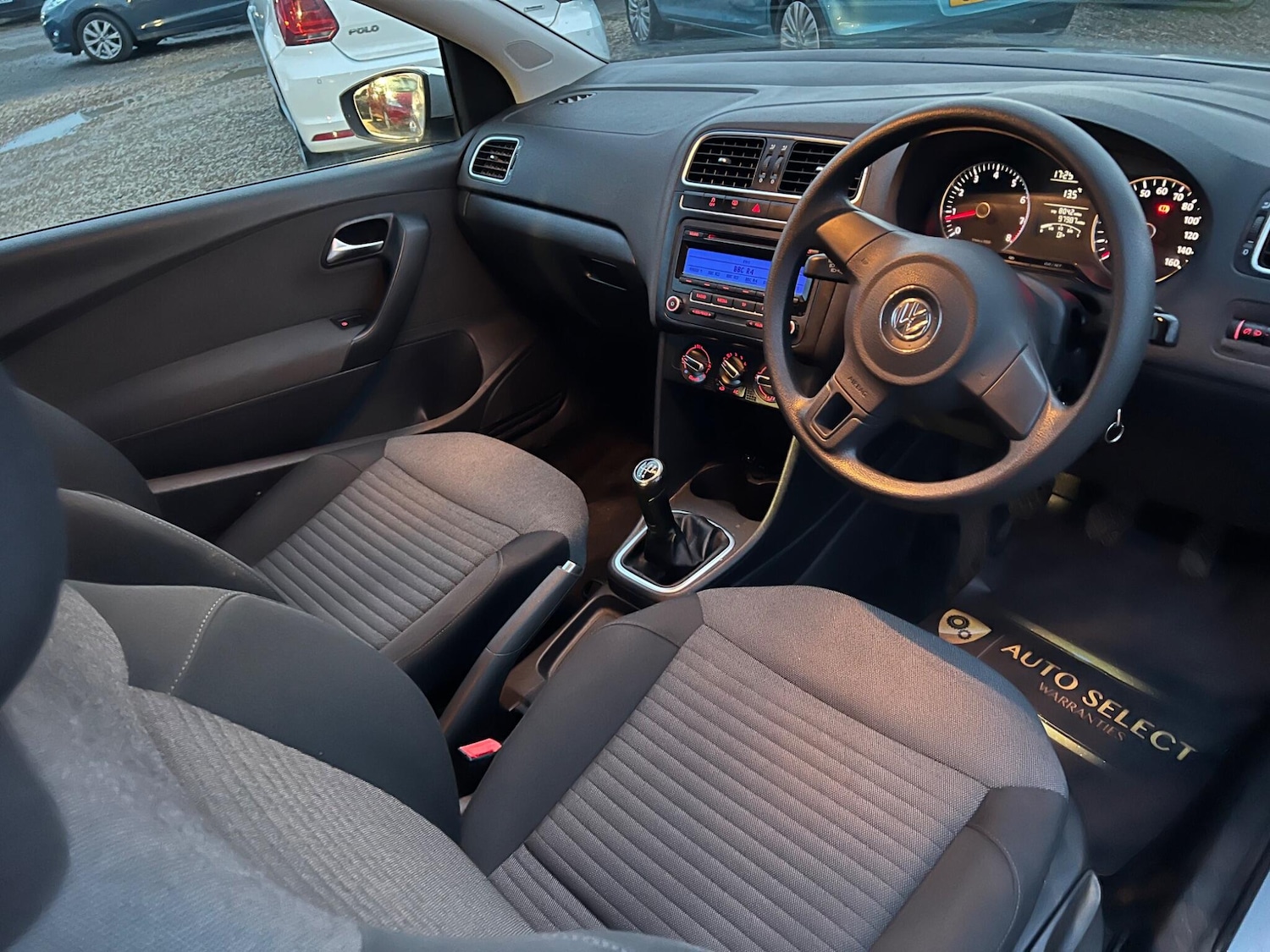 Used Volkswagen Polo 2010 for sale - 76573561: Photo 21