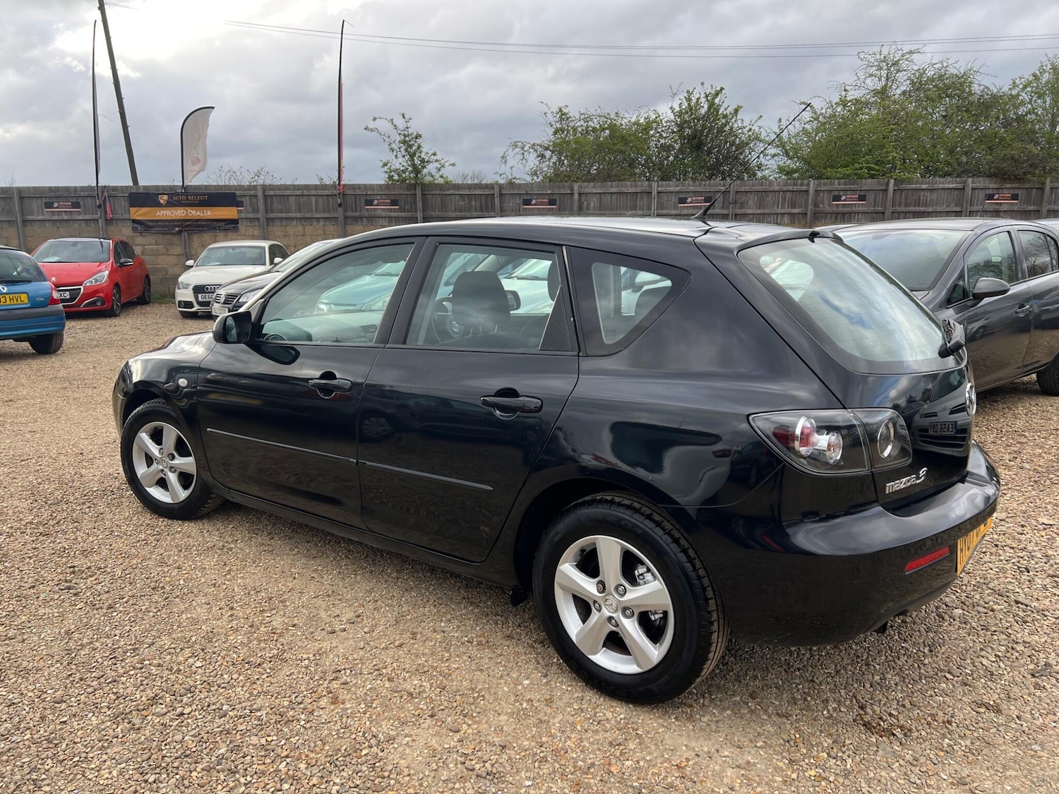 Used Mazda Mazda3 for sale - 78135779: Photo 12