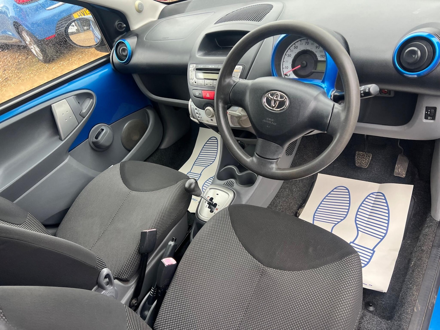 Used Toyota AYGO 2009 for sale - 77253960: Photo 25