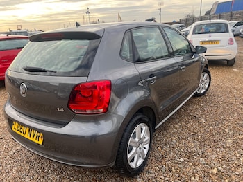 Used Volkswagen Polo 2011 for sale - 76839824: Photo