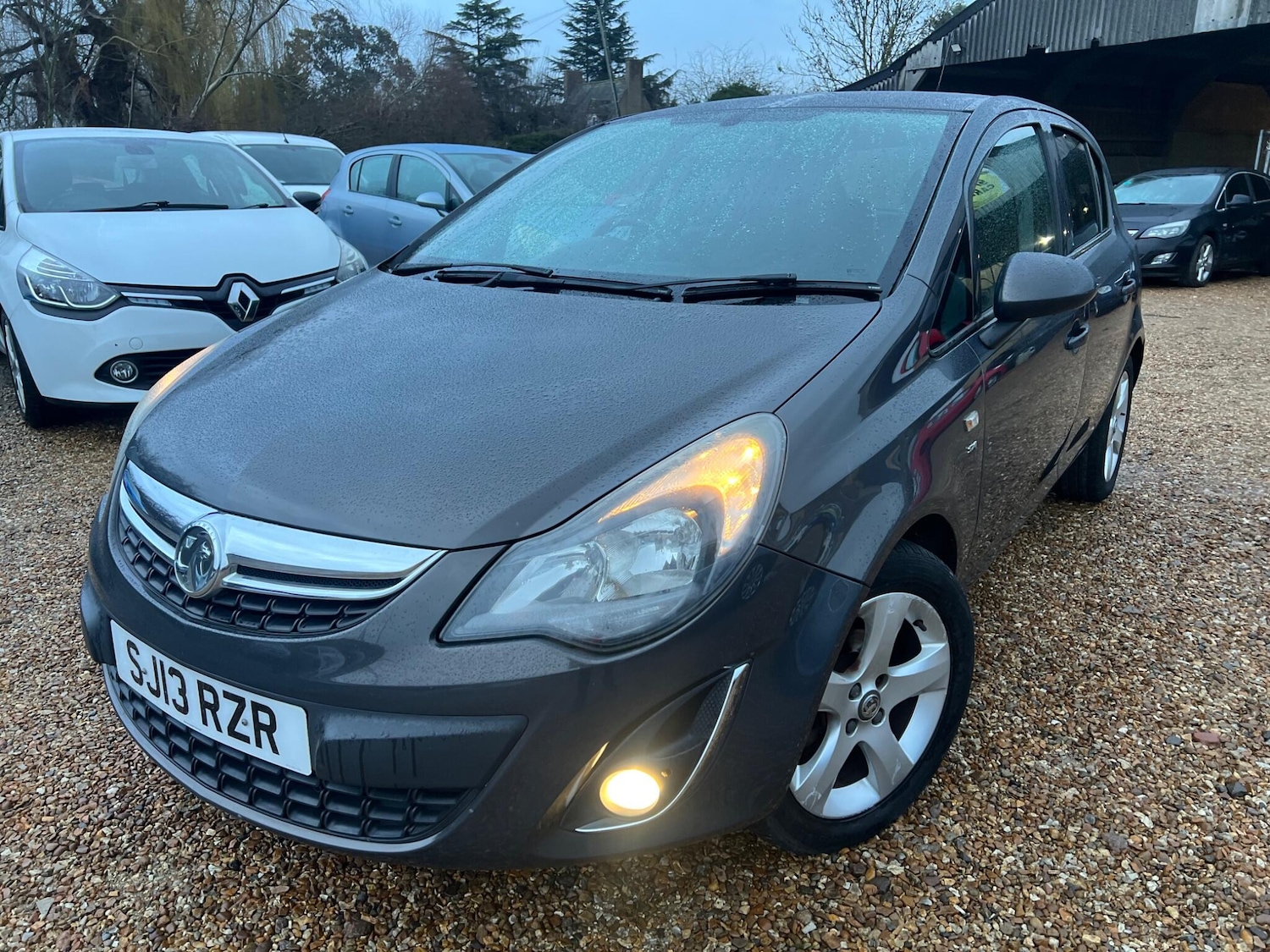 Used Vauxhall Corsa 2013 for sale - 77468348: Photo 2