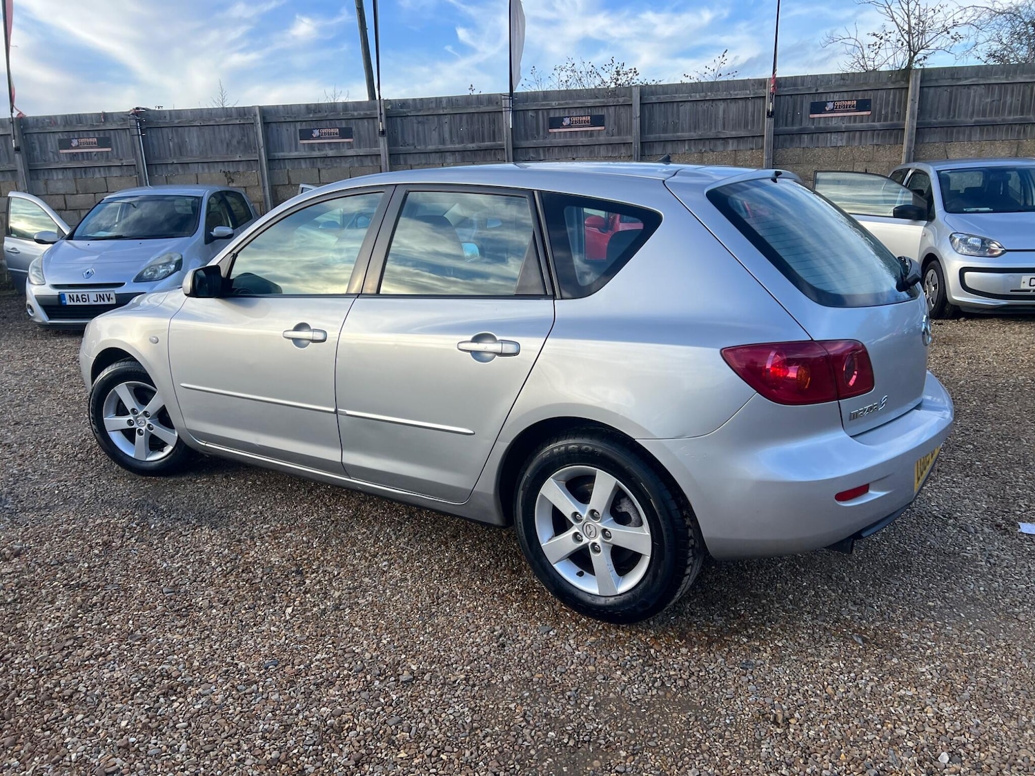 Used Mazda Mazda3 2005 for sale - 77315106: Photo 8